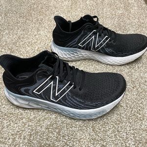 New Balance 1080v11 Sneaker Womens Sz 8.5